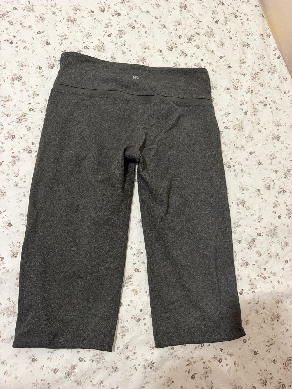 lululemon athletica Girls' Dark Gray Cropped Leggings